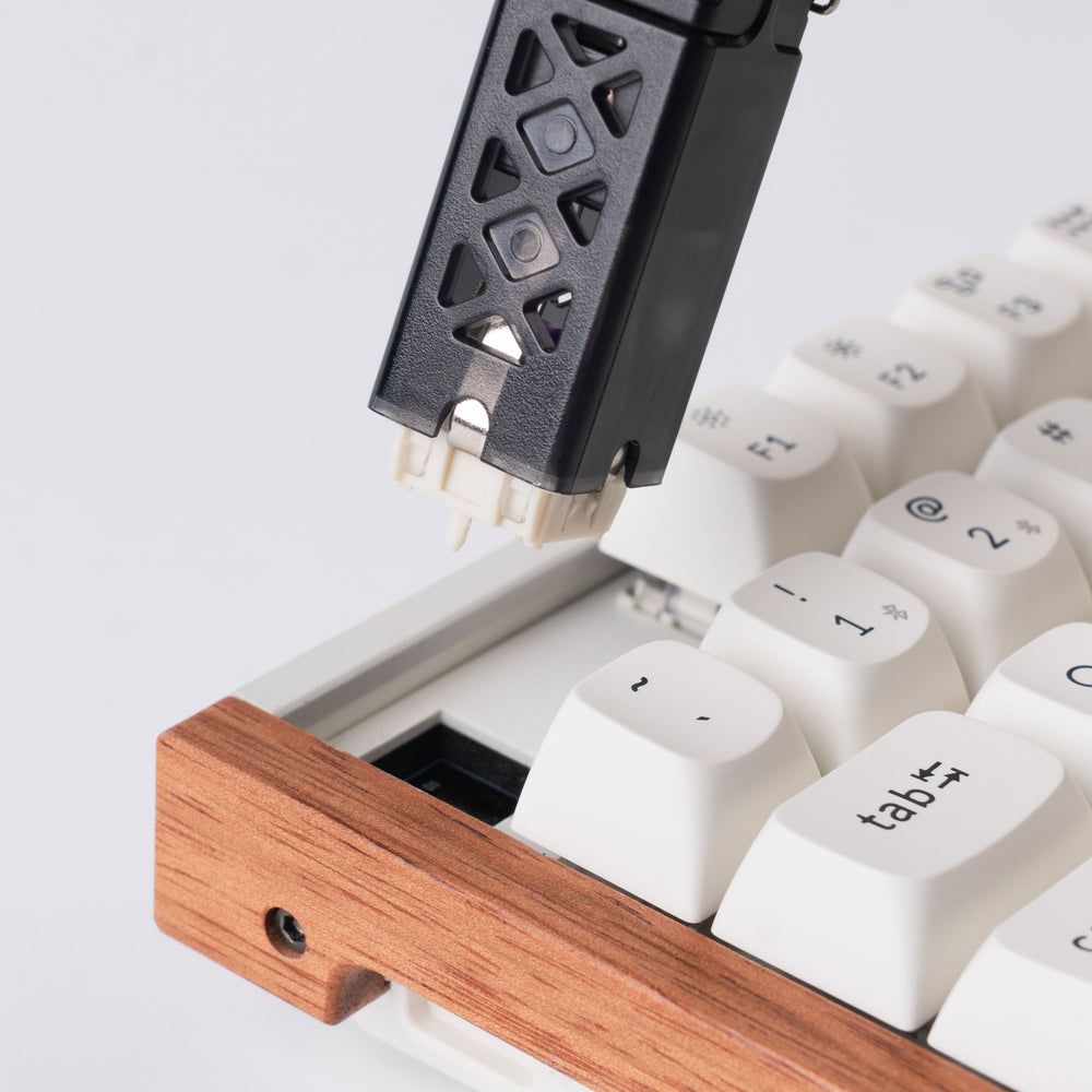 Keychron 2-in-1 Switch and Keycap Puller